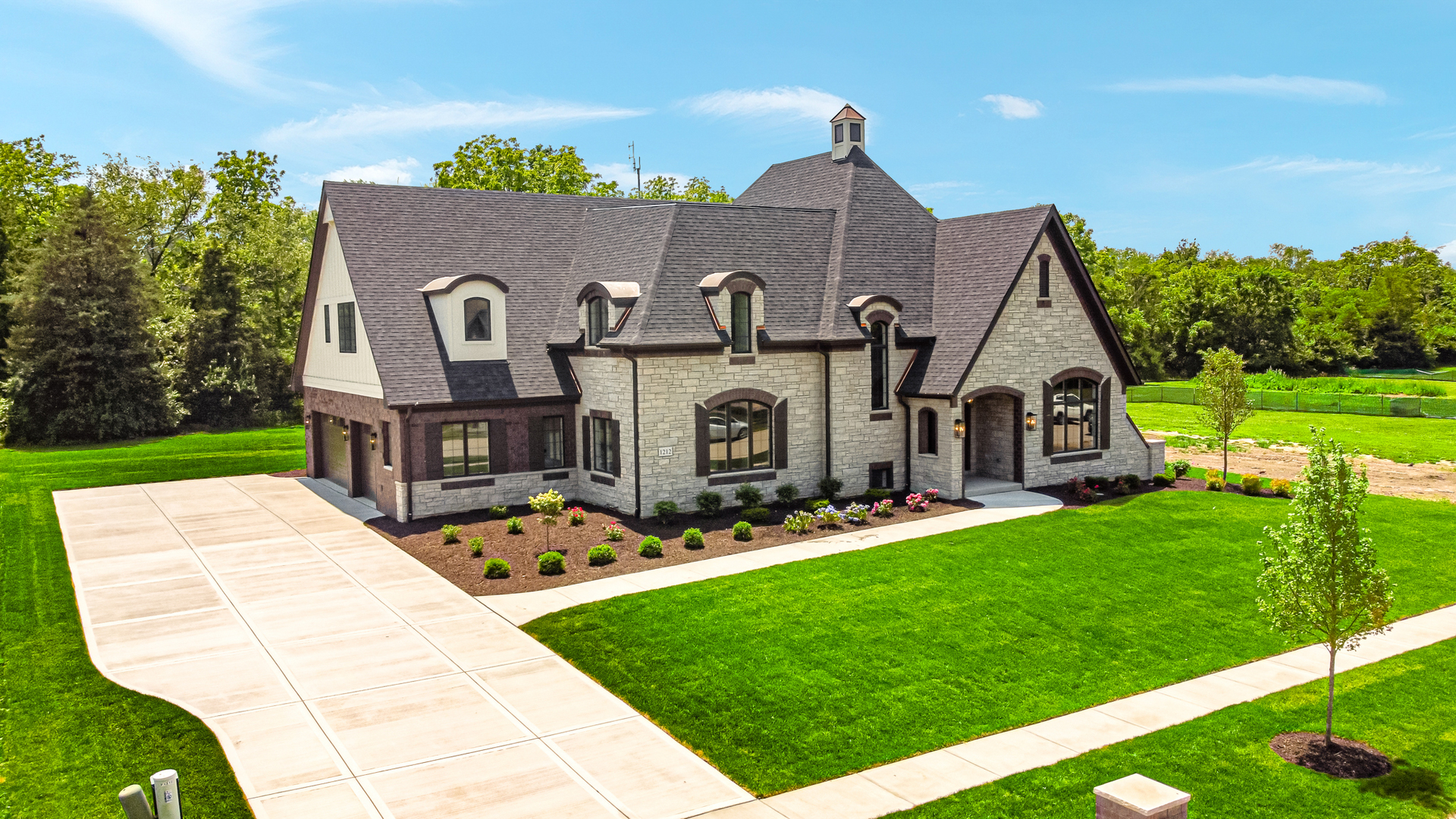 1212 Georgias Way, New Lenox, IL