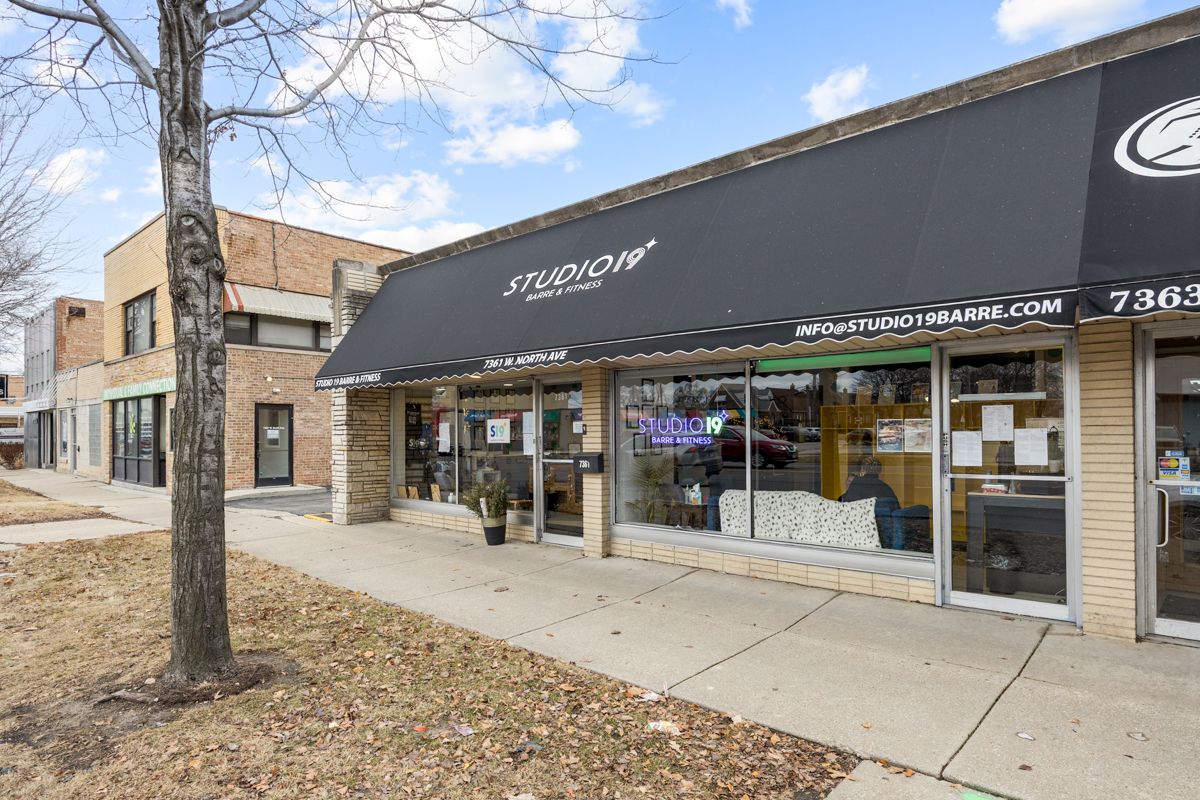 7361 North Avenue, River Forest, IL