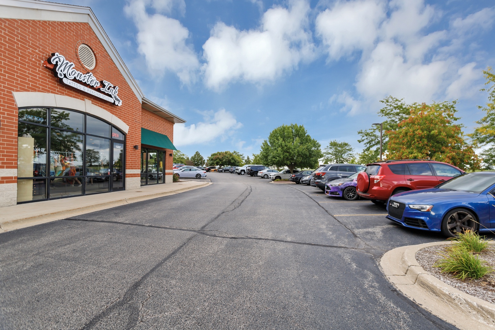 1540 Carlemont Drive #F, Crystal Lake, IL