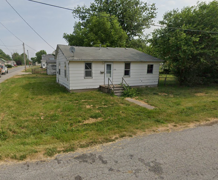 330 W AVENUE G, Lewistown, IL