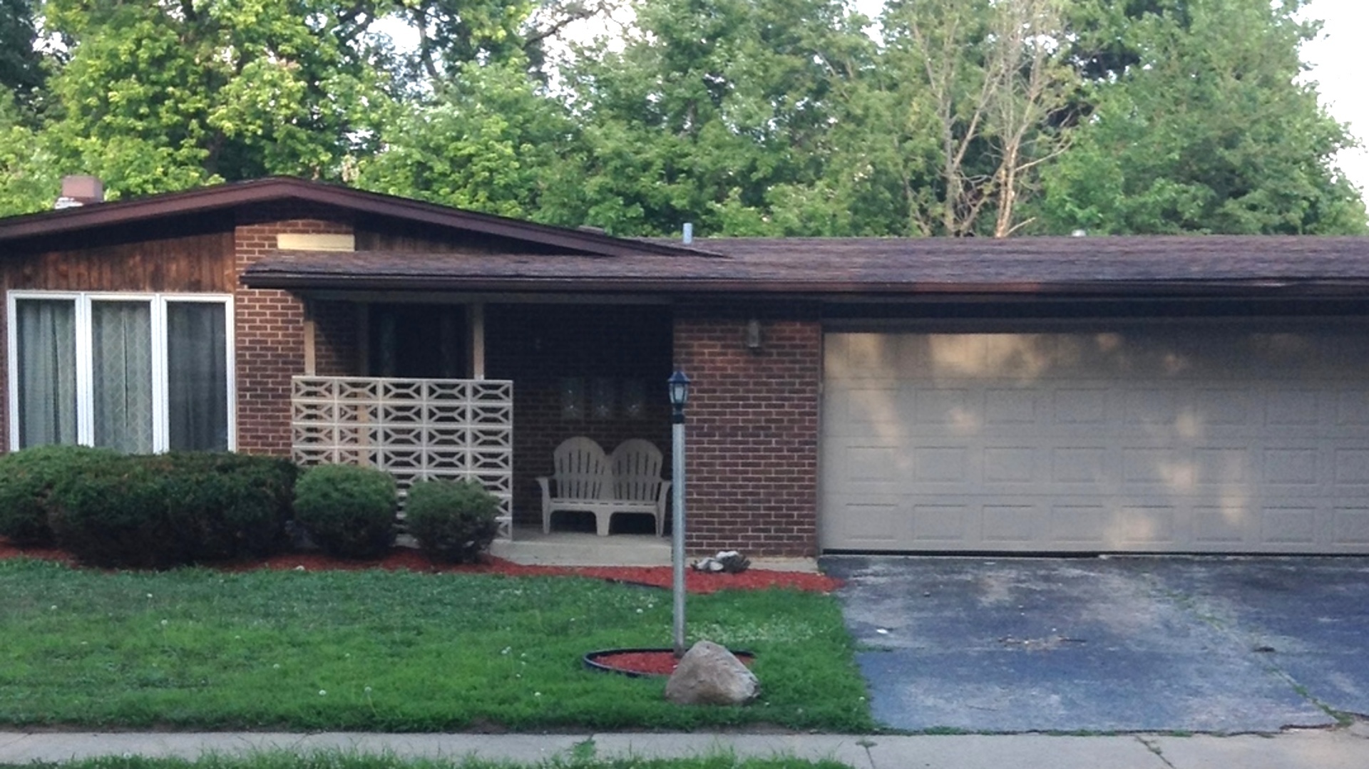 511 N Kenneth Court, Glenwood, IL