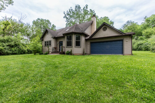 8 Birch Drive, Putnam, IL