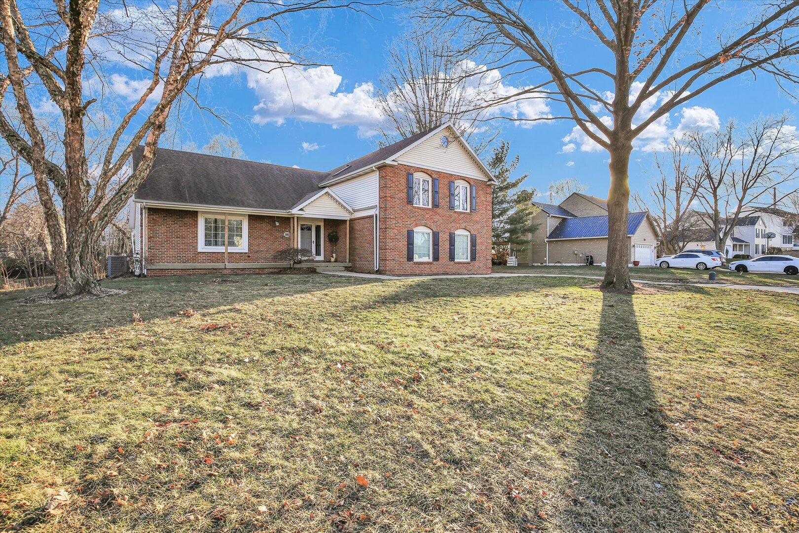 880 Stevens Creek Lane, Forsyth, IL