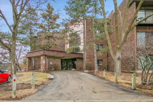 1002 Castilian Court #302, Glenview, IL