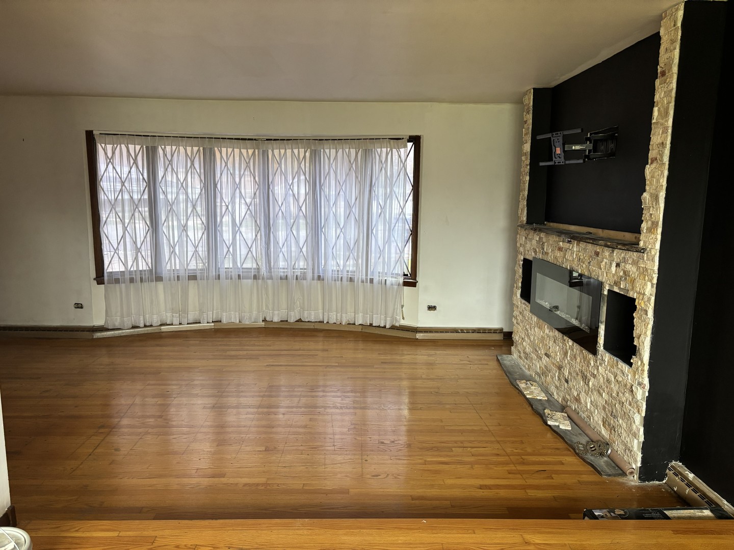 838 E 163rd Place, South Holland, IL