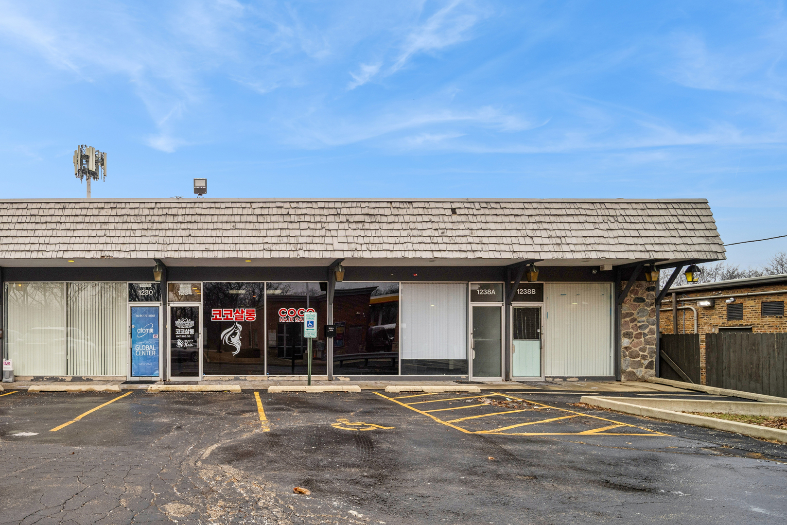 1234 N River Road, Mount Prospect, IL