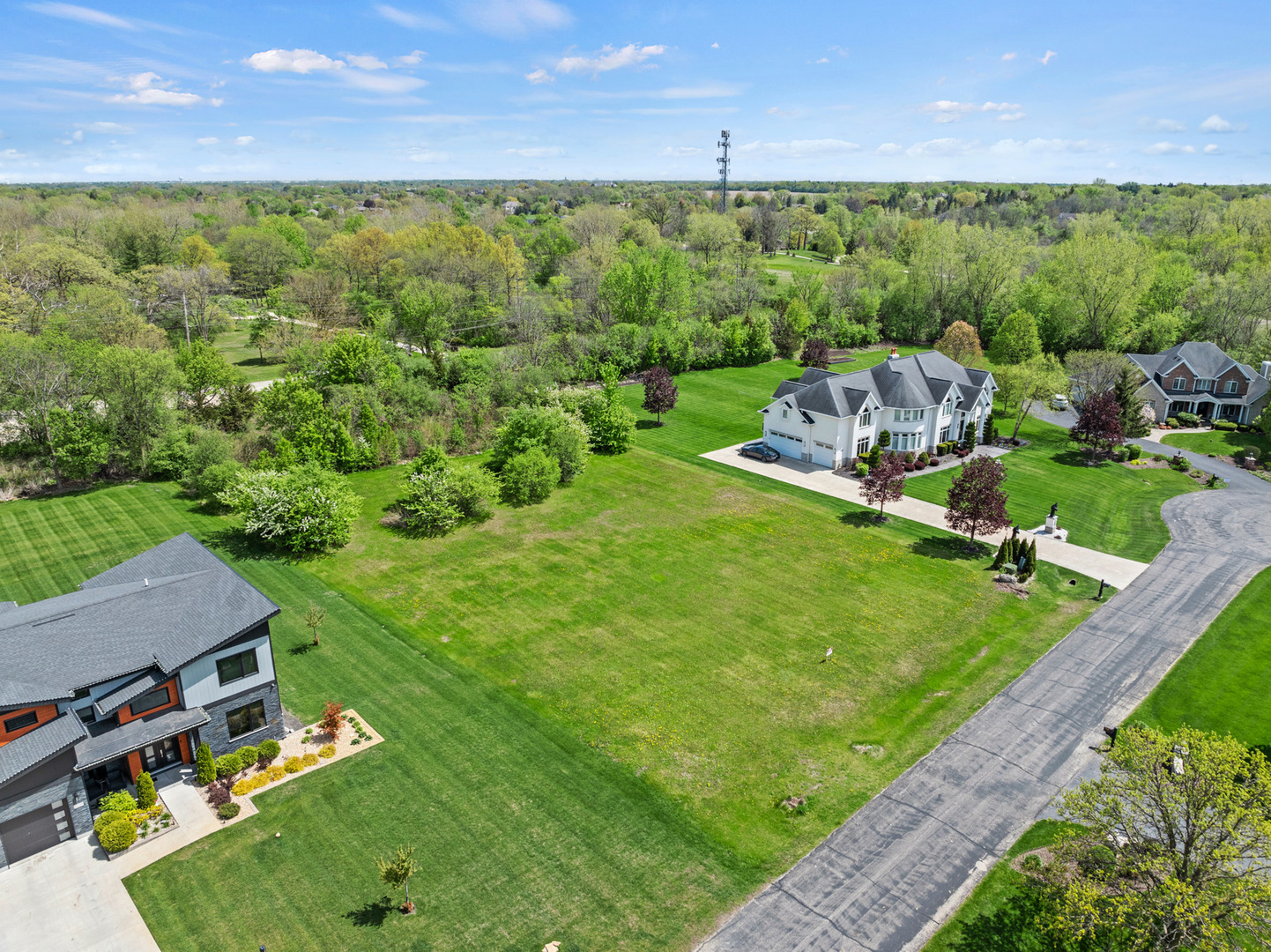4N707 White Oak Lane, Wayne, IL