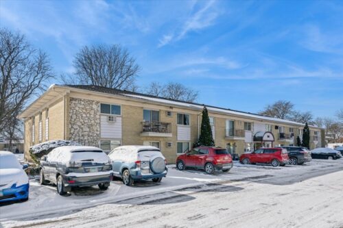 501 Carlysle Drive #7, Clarendon Hills, IL