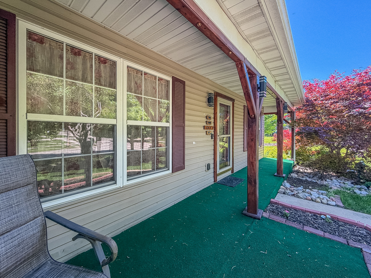 702 Balsam Drive, St. Joseph, IL