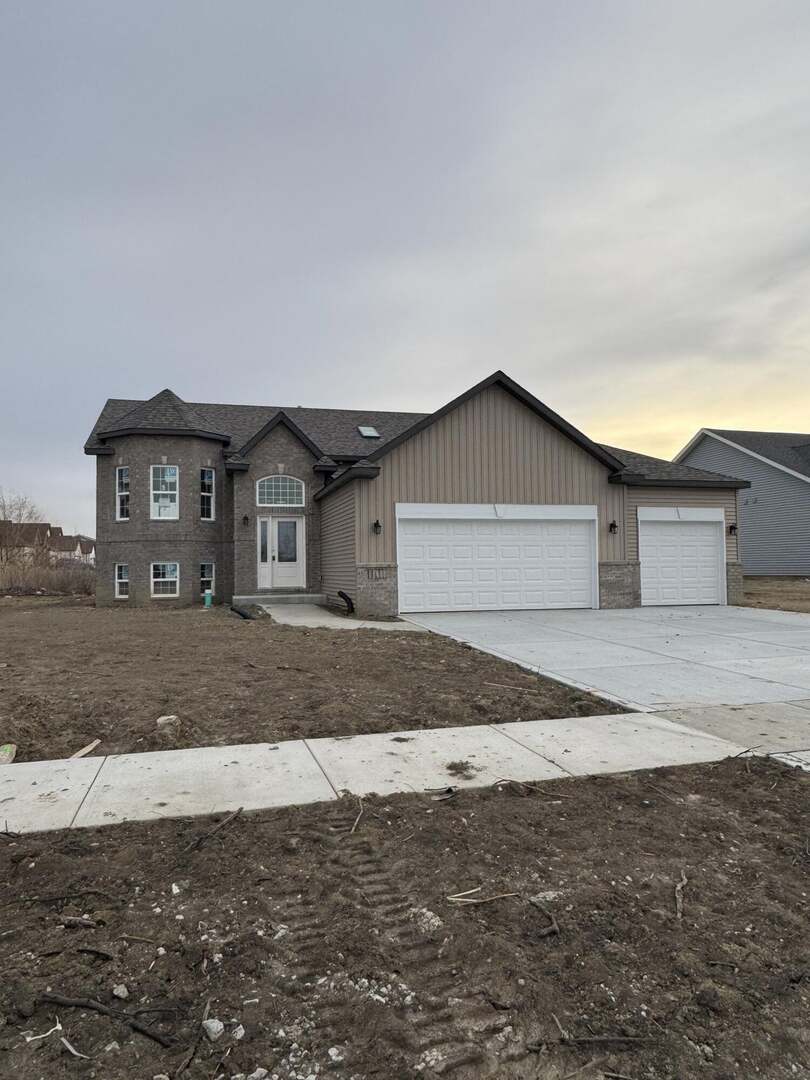 8252 Dylan Drive, Merrillville, IN