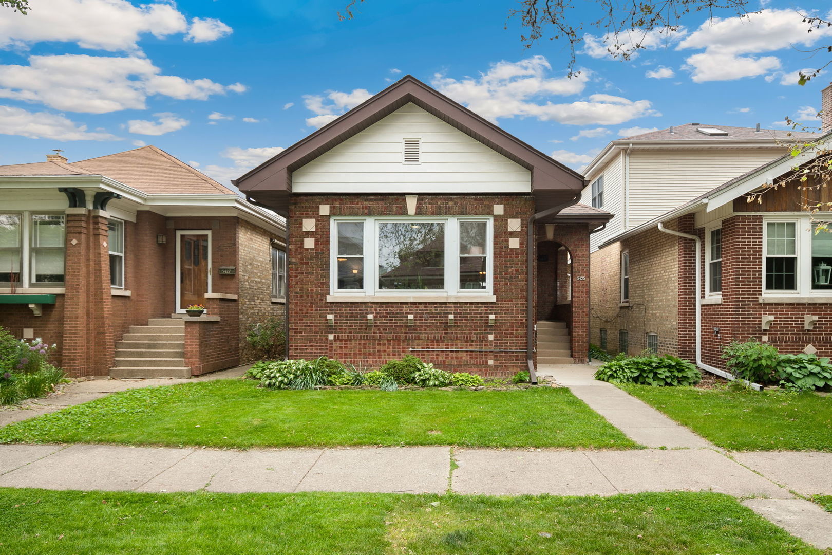 5425 N Bernard Street, Chicago, IL