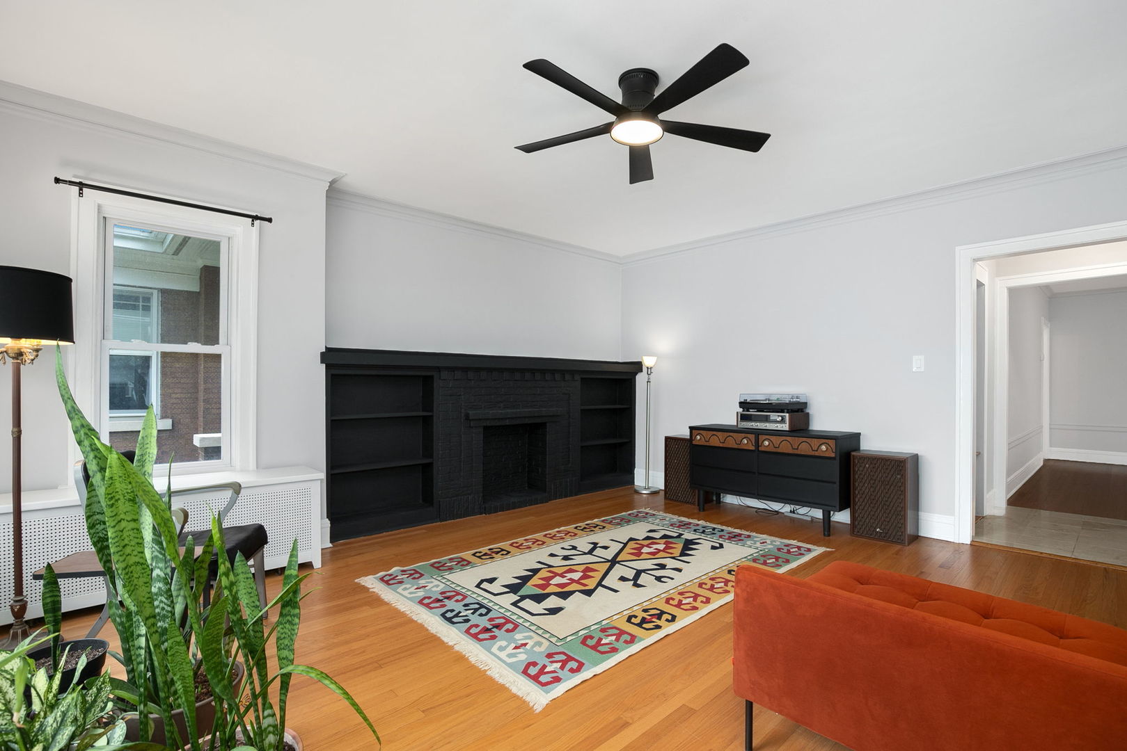 5425 N Bernard Street, Chicago, IL