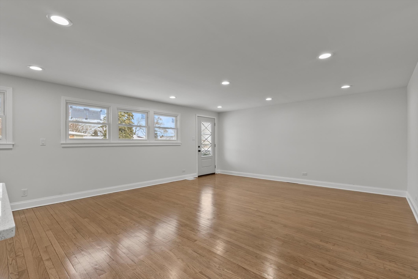 3735 169TH Street, Country Club Hills, IL