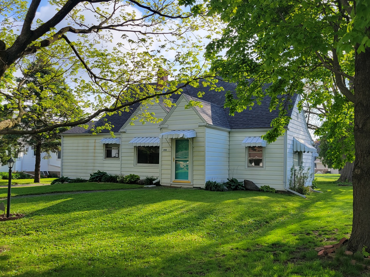 208 N Maple Street, Toluca, IL