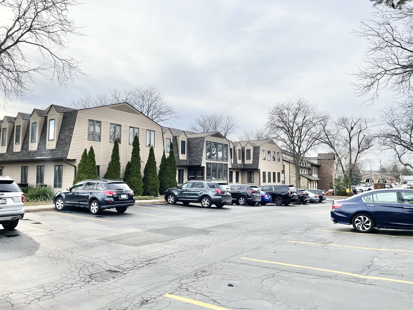2000 Larkin Avenue #301, Elgin, IL
