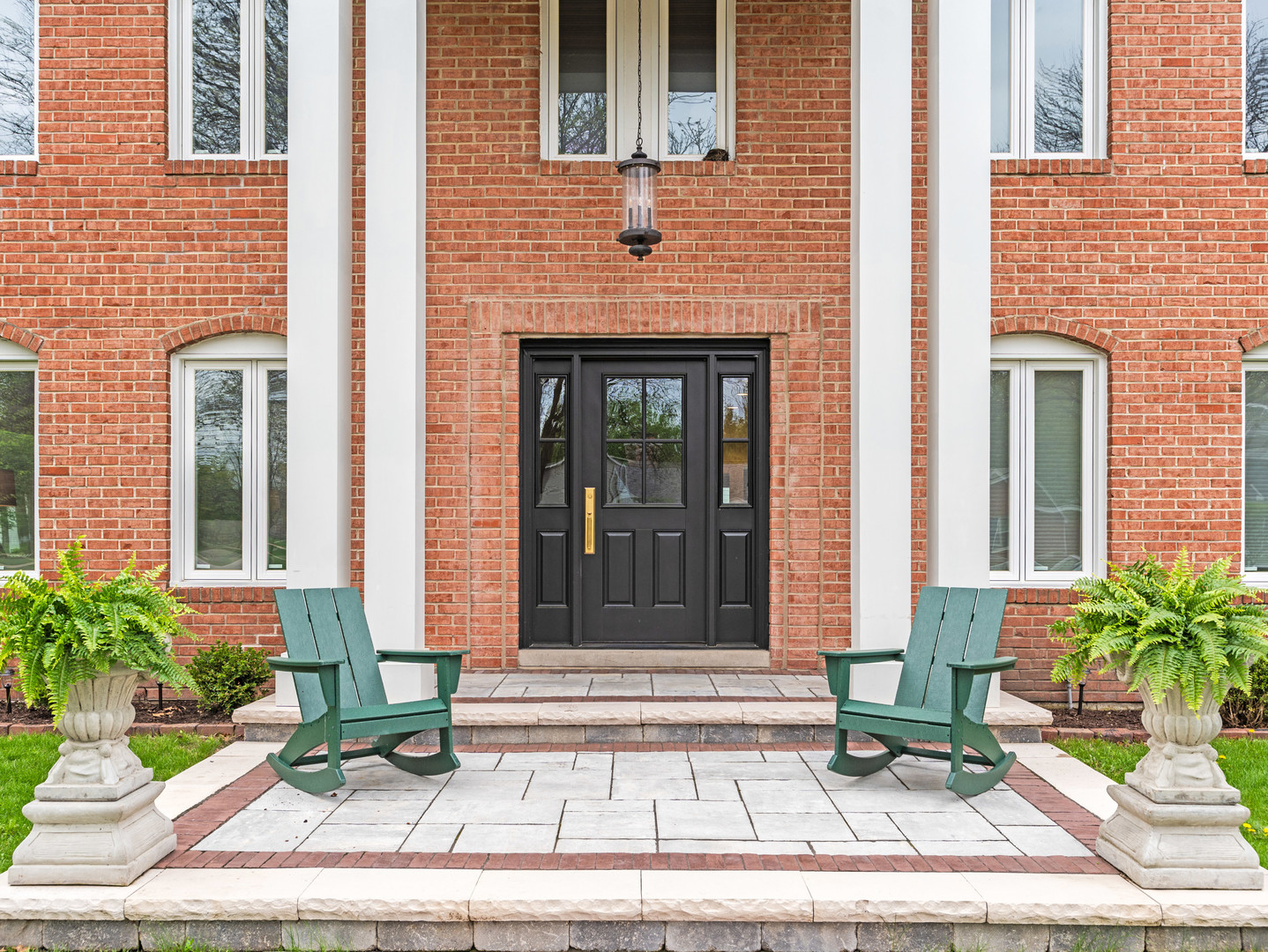 1415 Heatherton Drive, Naperville, IL