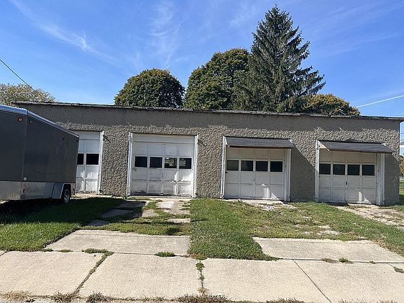 11 Lehigh Avenue, Oglesby, IL