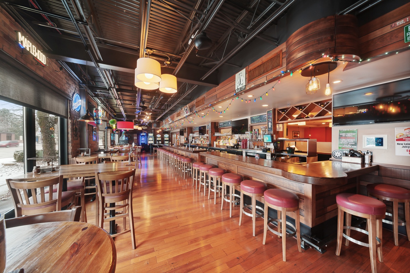 241 S Milwaukee Avenue, Wheeling, IL