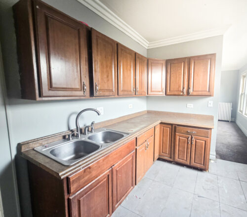 7818 S Michigan Avenue, Chicago, IL
