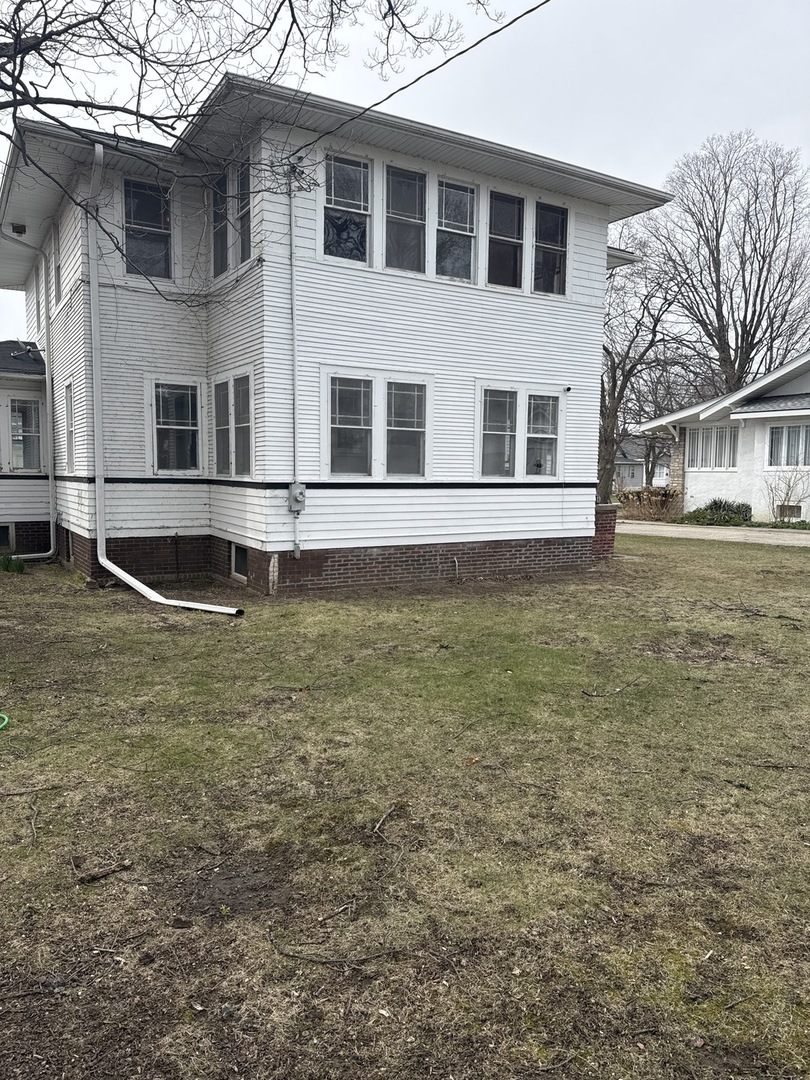 1425 Lincoln Street, North Chicago, IL