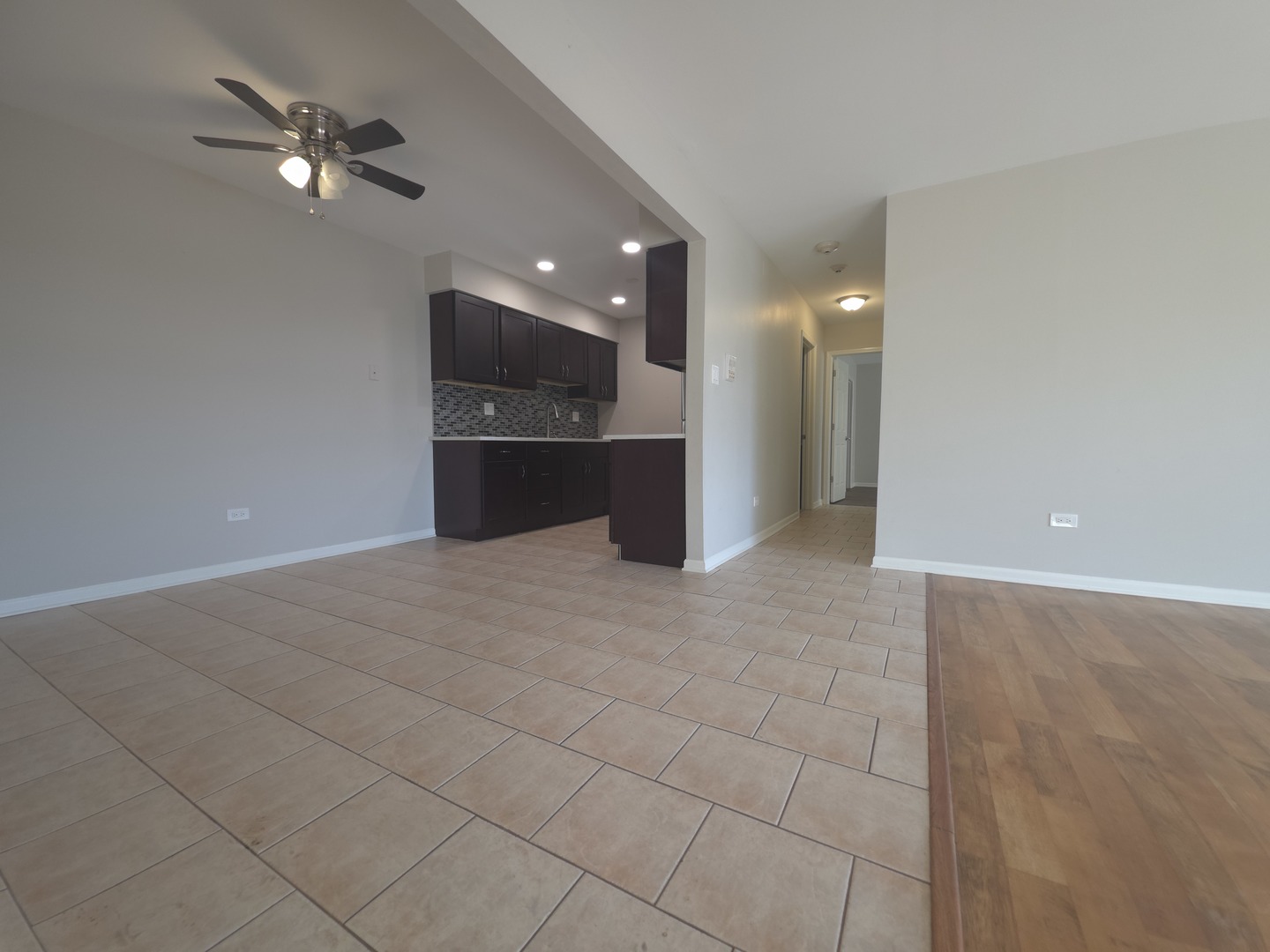 1667 KIOWA Circle #204, Naperville, IL