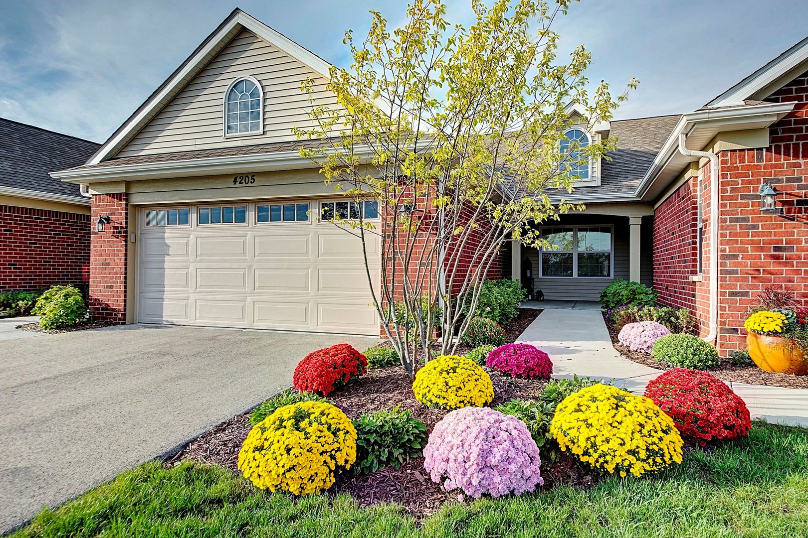 4227 Pond Willow Road, Naperville, IL
