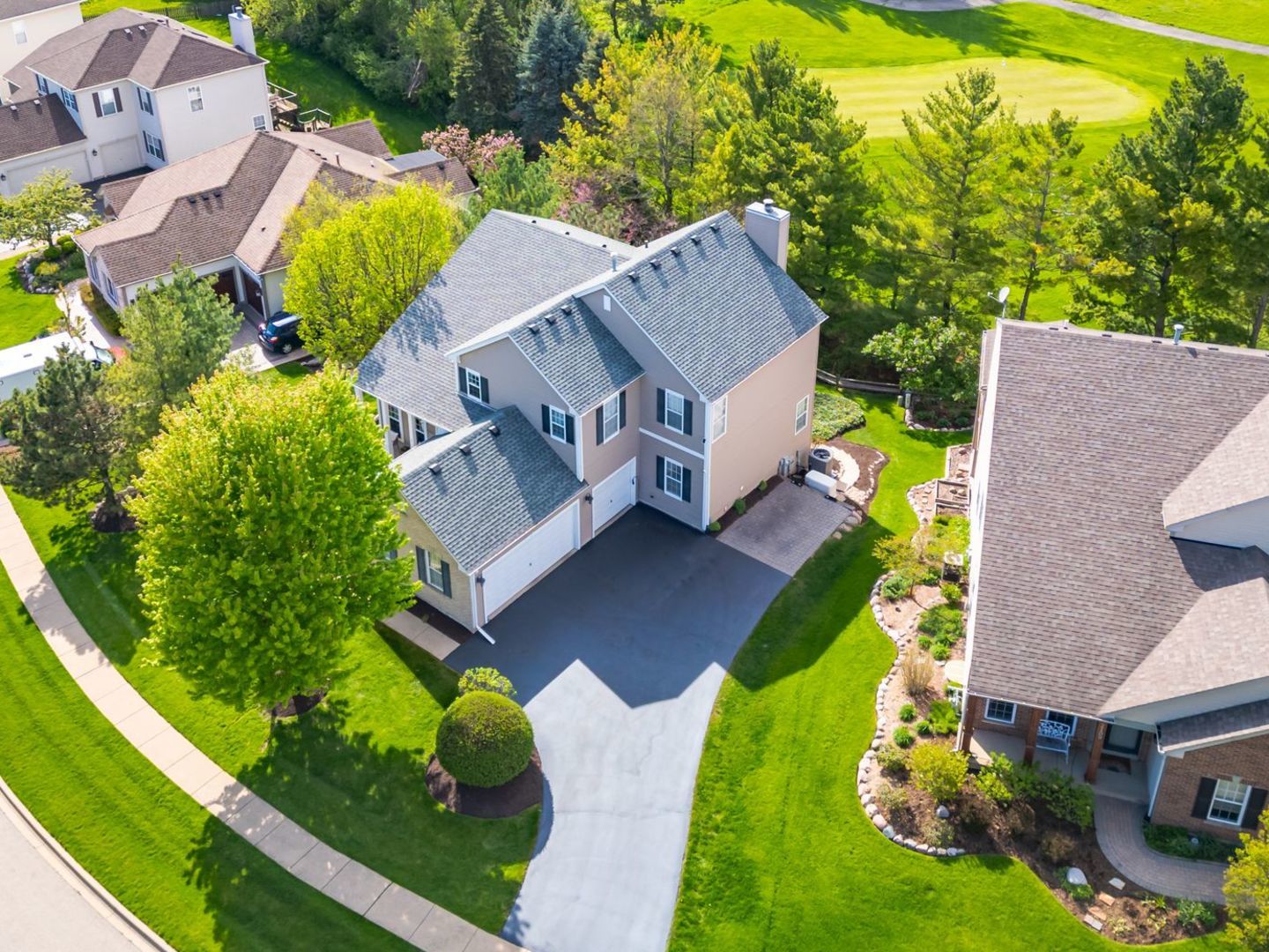 2107 Fairview Lane, Woodstock, IL