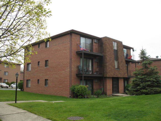 709 W 65TH Street #5, Westmont, IL
