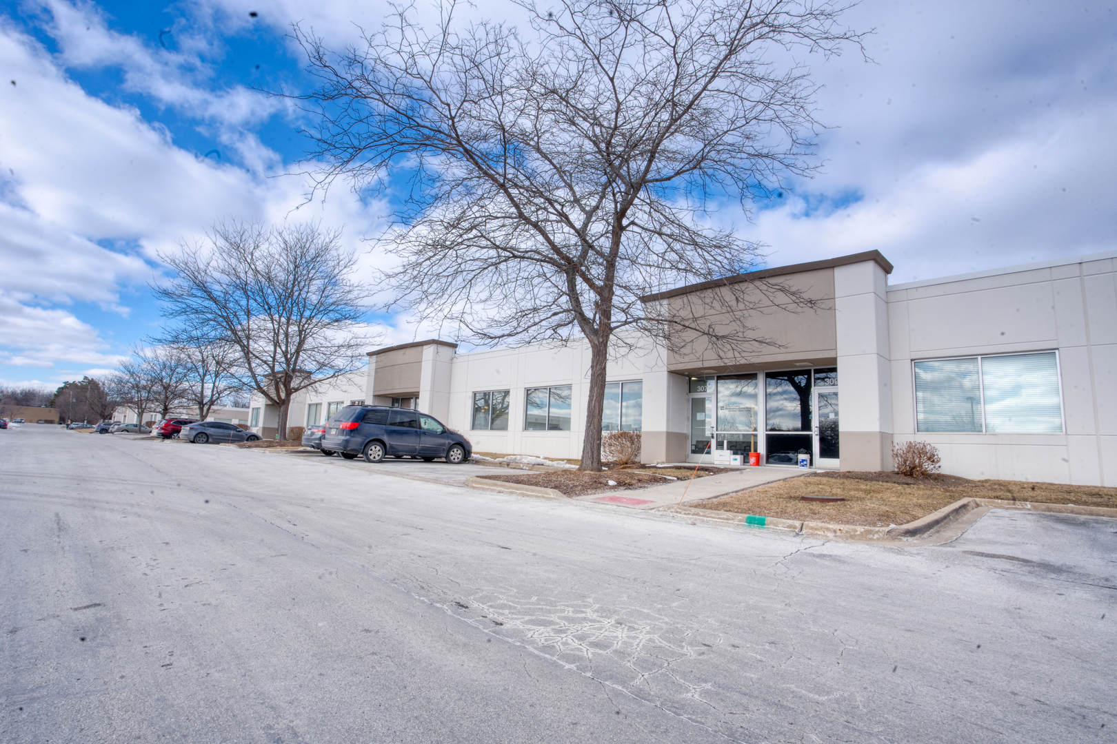 22285 N Pepper Road #307-309, Lake Barrington, IL
