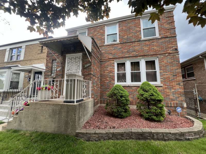 8350 S Lafayette Avenue, Chicago, IL