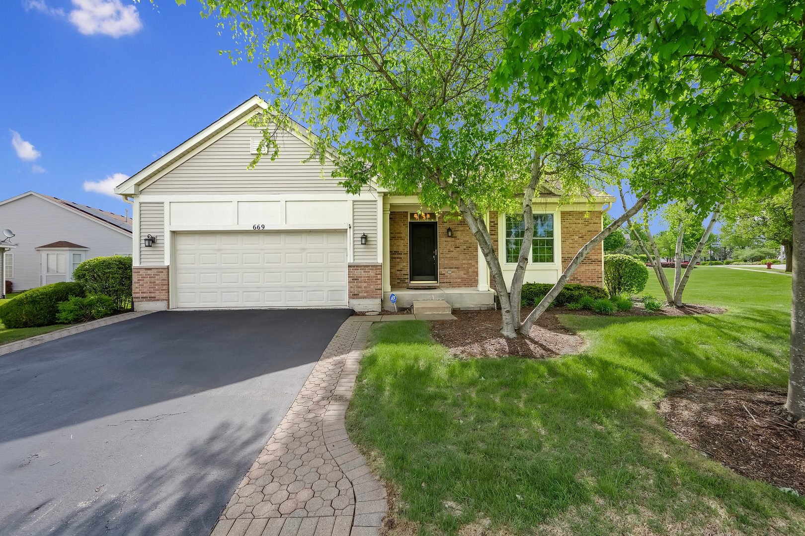 669 Saugatuk Circle, Romeoville, IL
