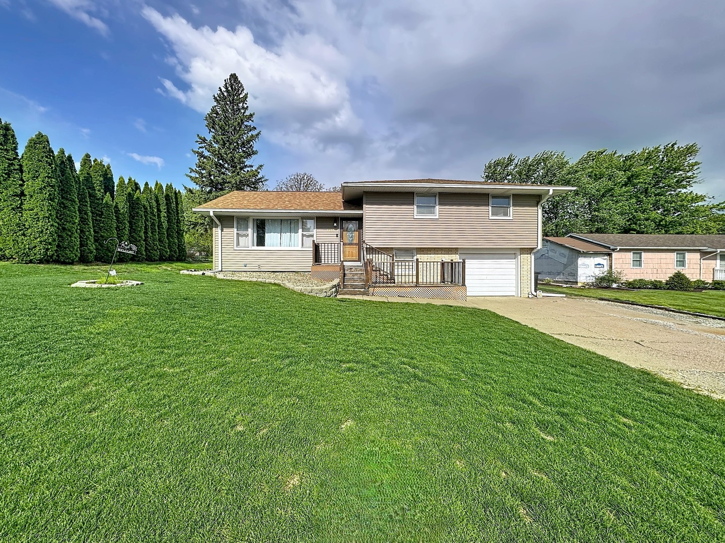 1420 7th Street, Orion, IL