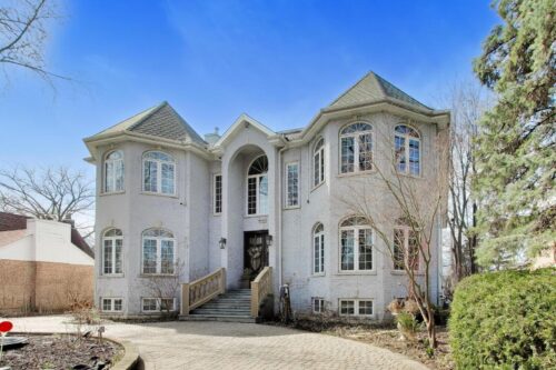 6642 N Kilbourn Avenue, Lincolnwood, IL