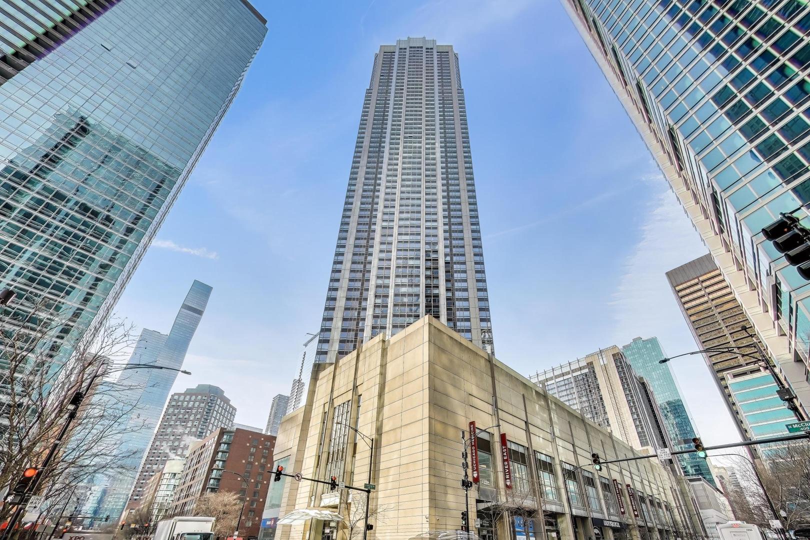 512 N McClurg Court #3909, Chicago, IL