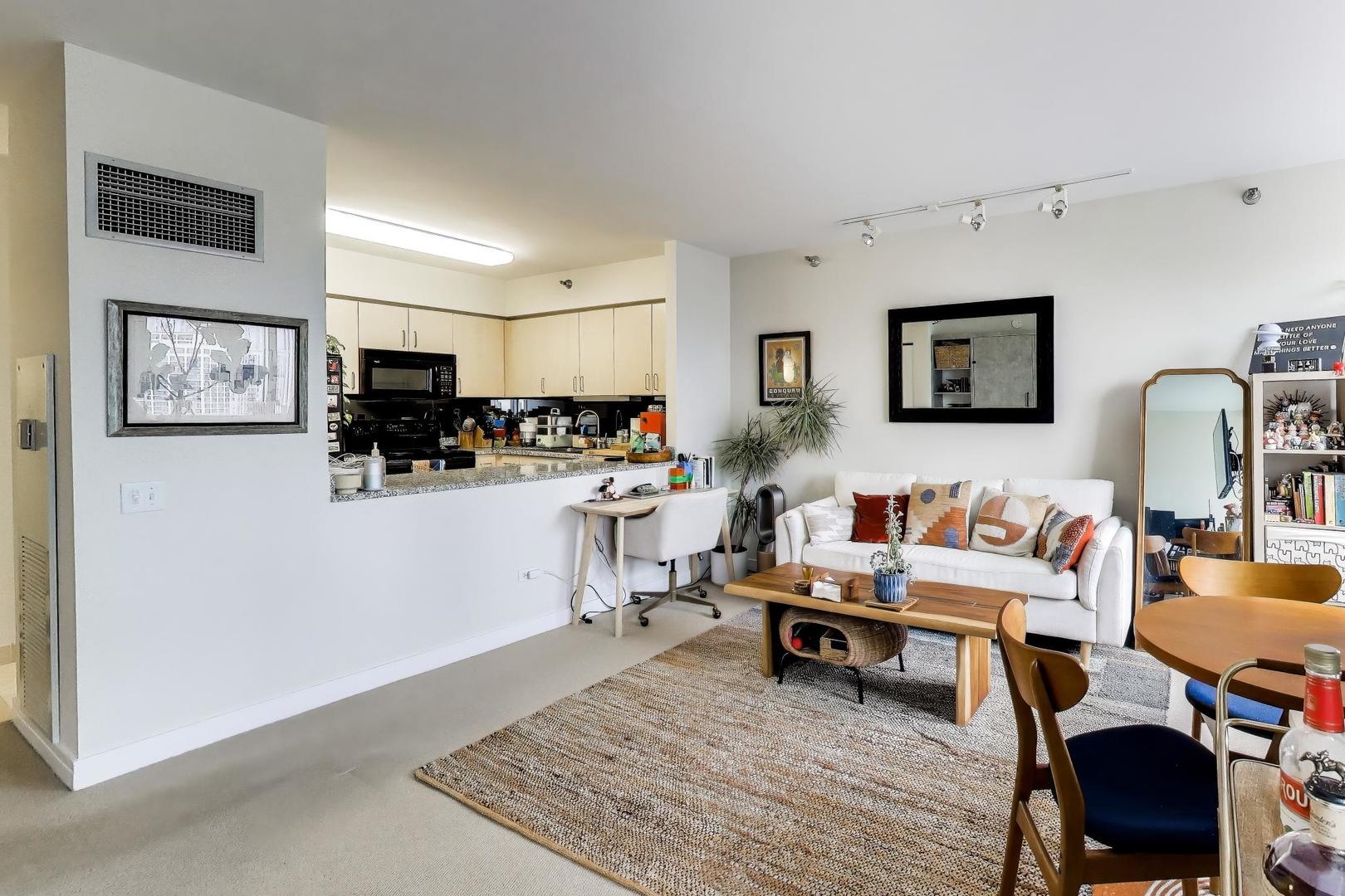 512 N McClurg Court #3909, Chicago, IL