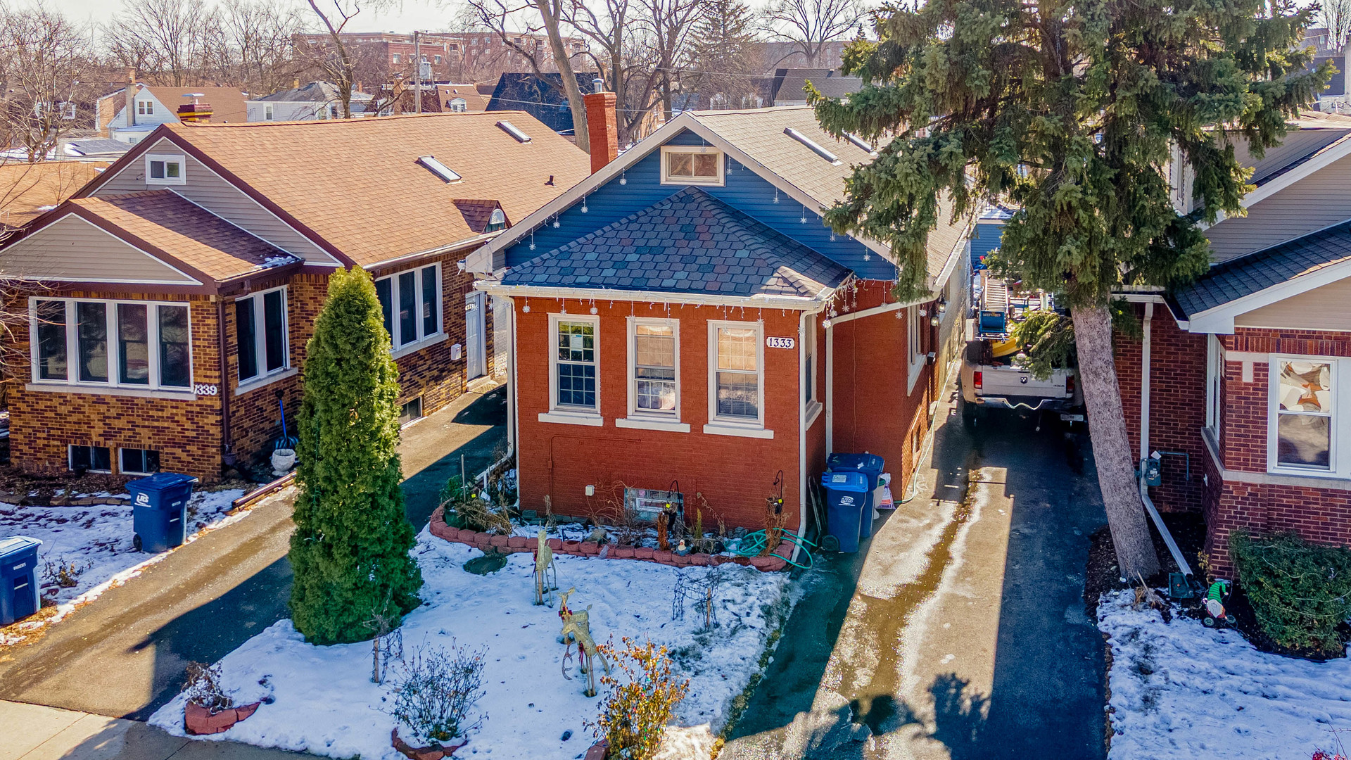 1333 Willow Avenue, Des Plaines, IL