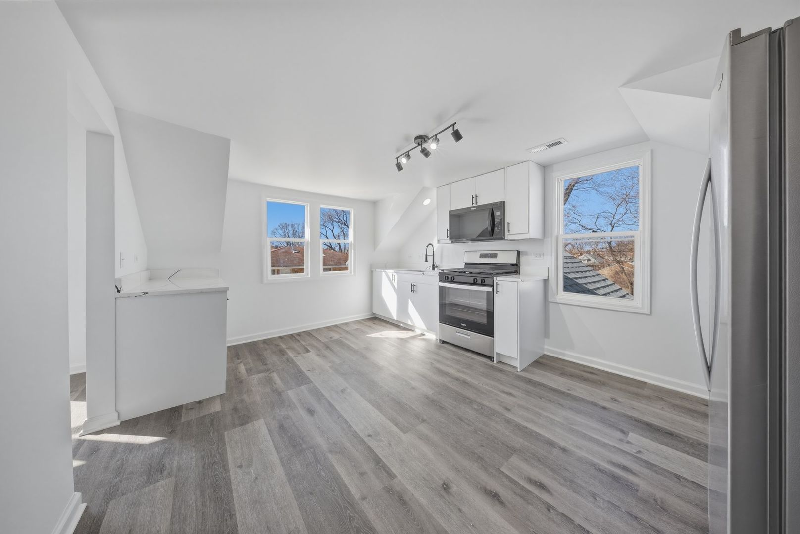 835 Bishop Avenue #2, Aurora, IL