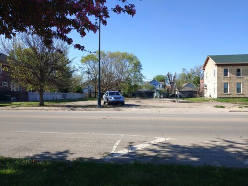 557 E Jackson Street, Joliet, IL