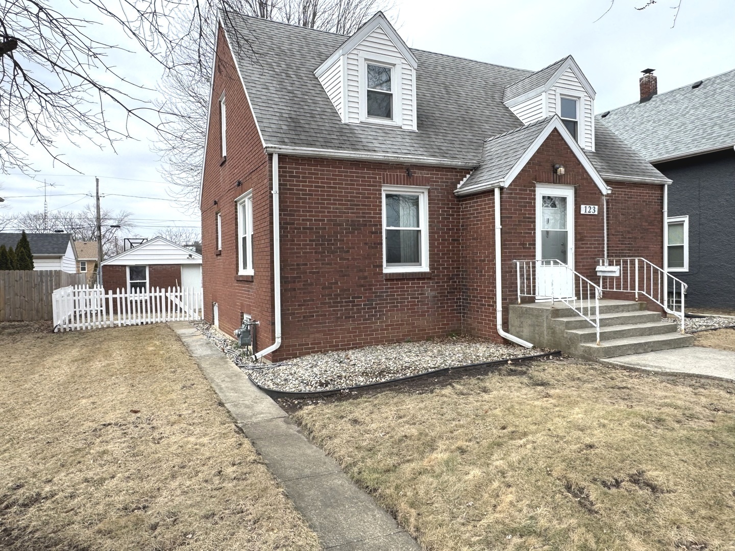 123 S Alma Avenue, Kankakee, IL