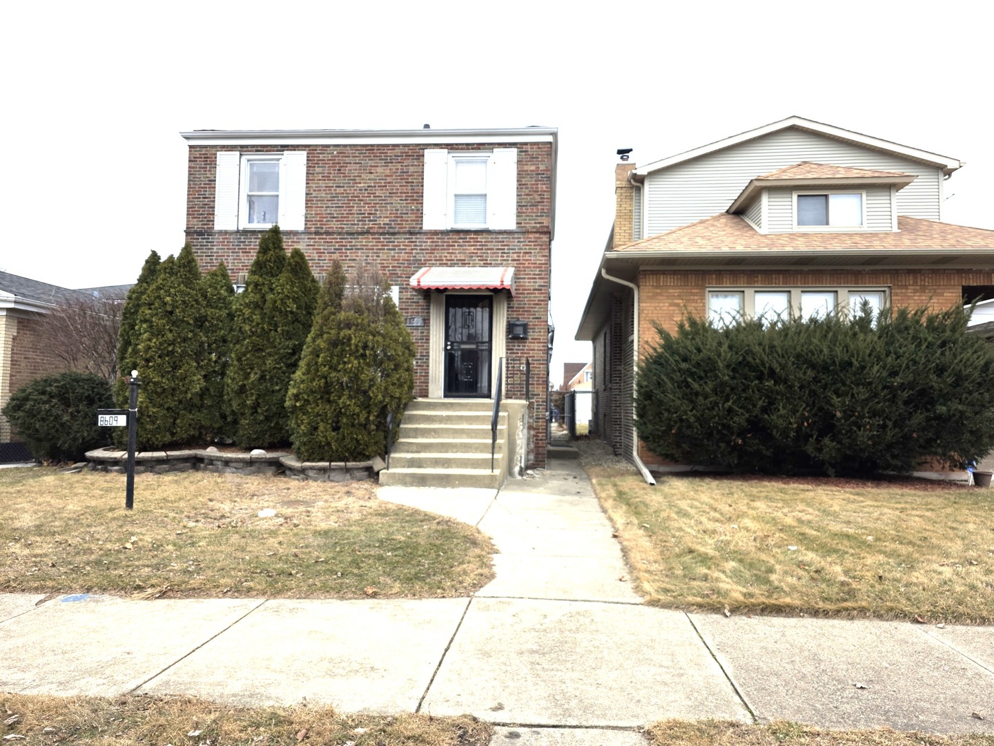 8609 S Indiana Avenue, Chicago, IL