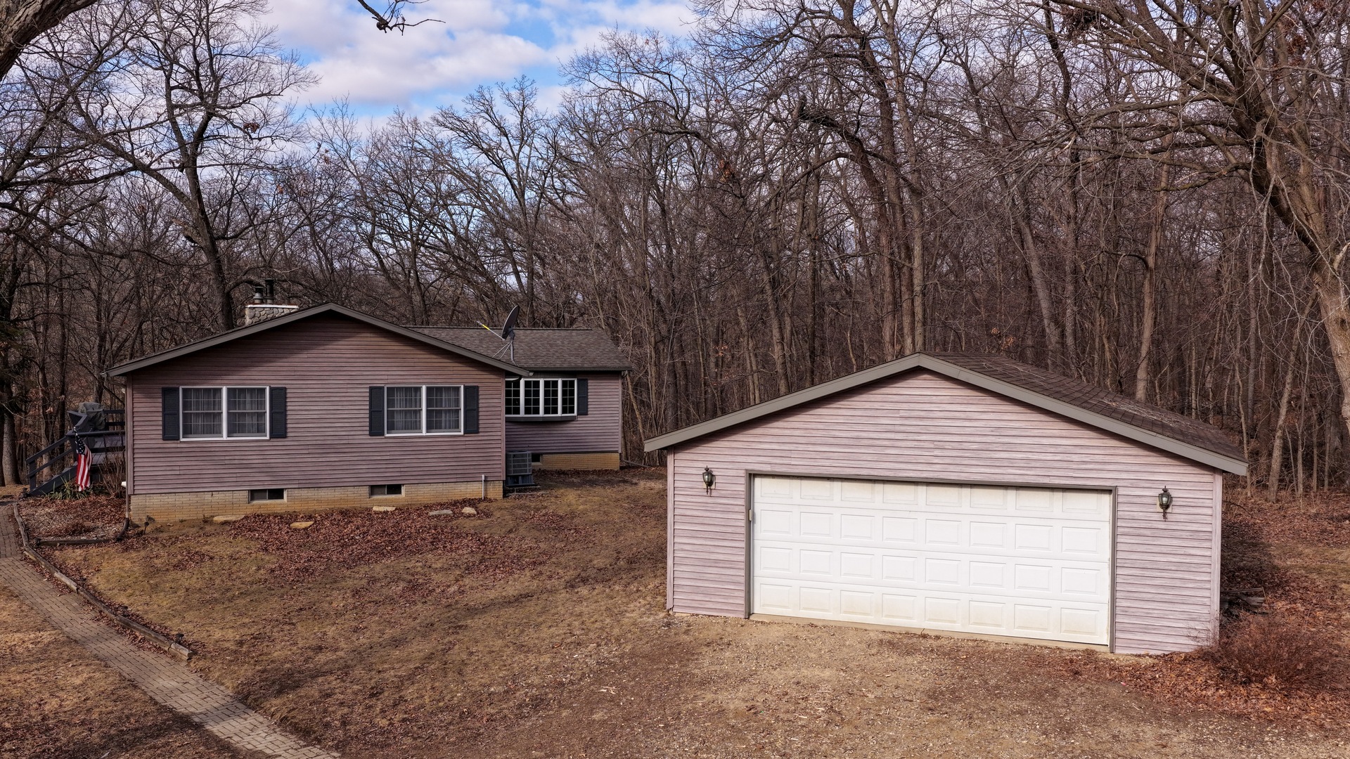 55 Fair Oaks Drive, Putnam, IL
