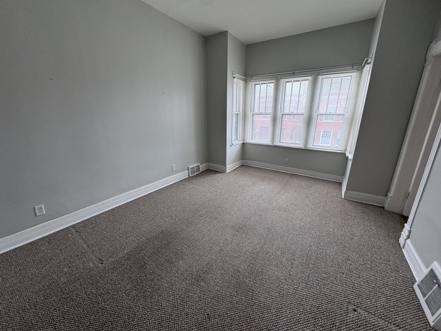 2454 W DIVERSEY Avenue #2, Chicago, IL