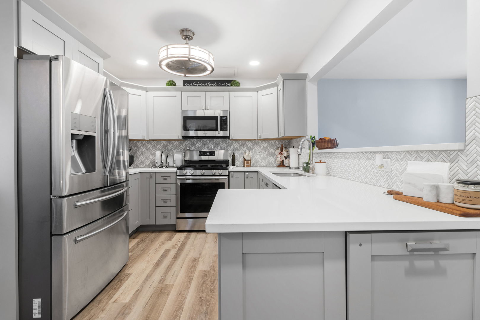 986 Four Seasons Boulevard #986, Aurora, IL