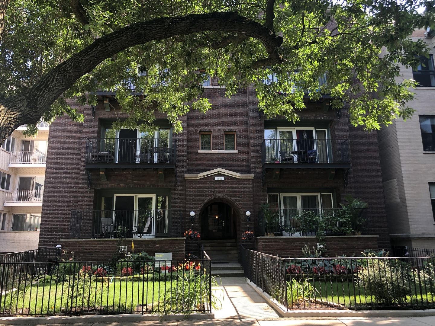 1101 W PRATT Boulevard #3W, Chicago, IL