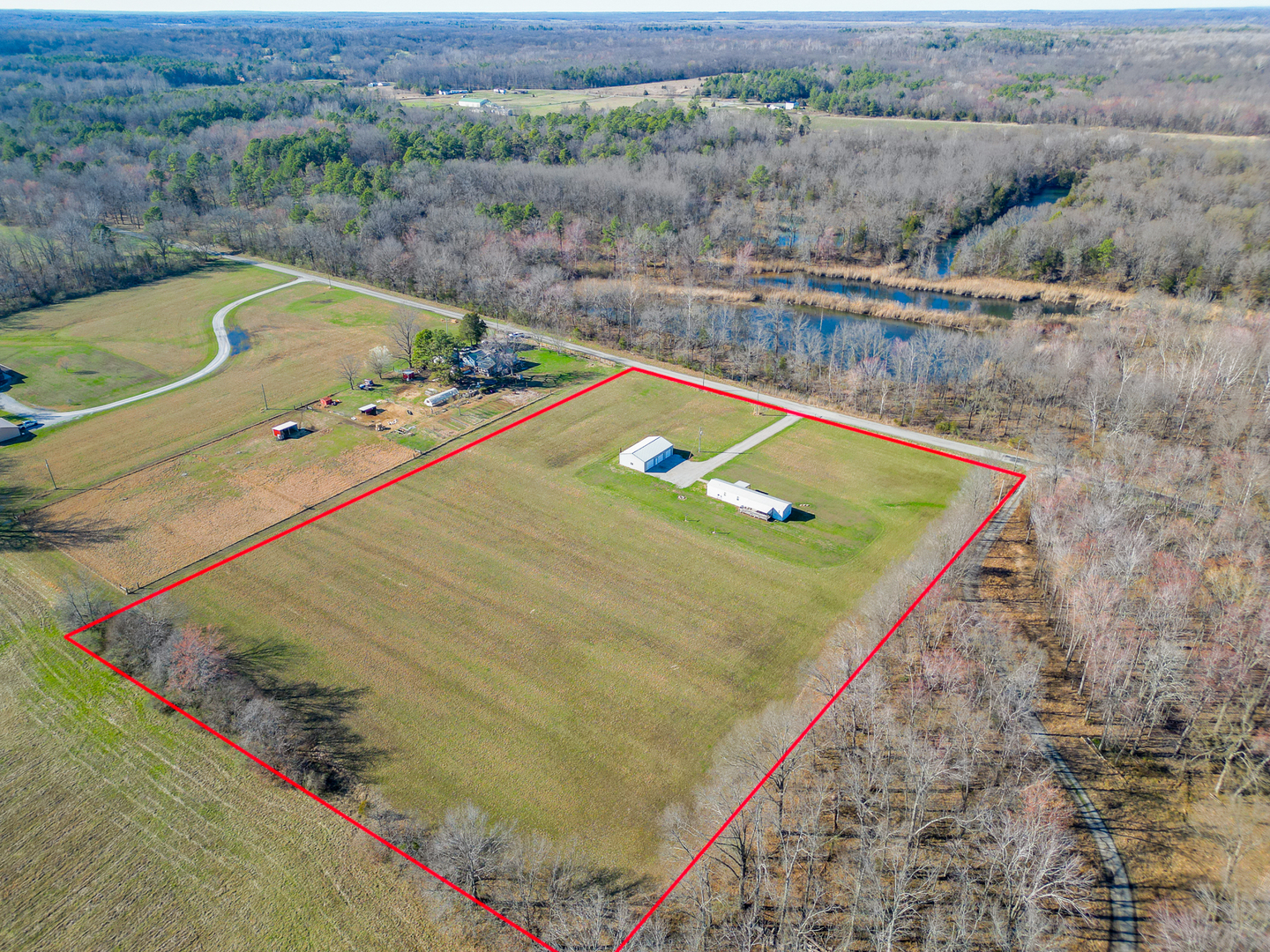 24555 Legion Road, Stonefort, IL