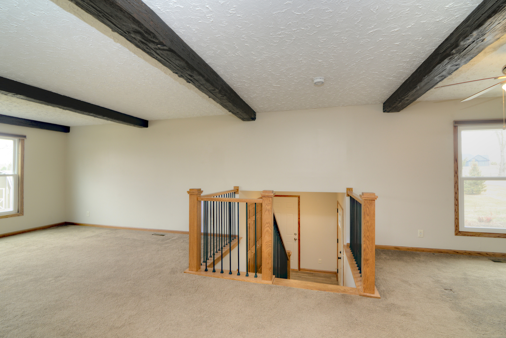 1070 CENTER Drive, South Elgin, IL