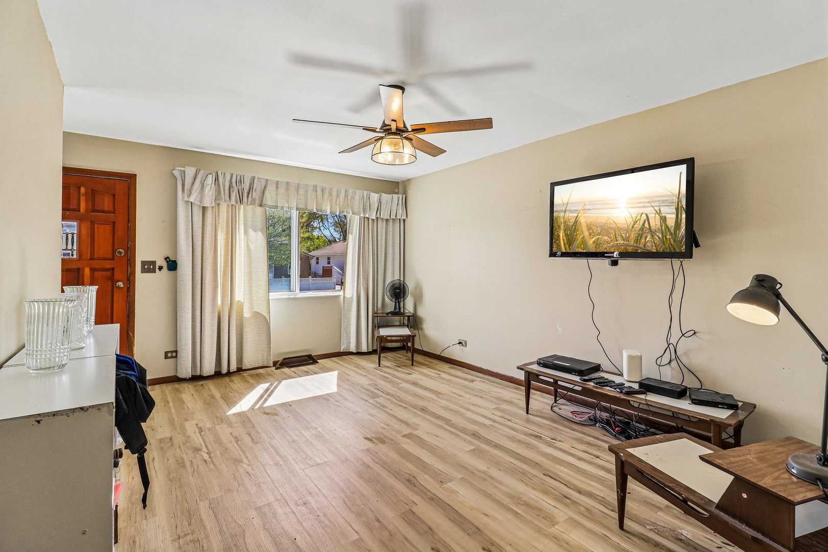 1504 Elm Avenue, Round Lake Beach, IL