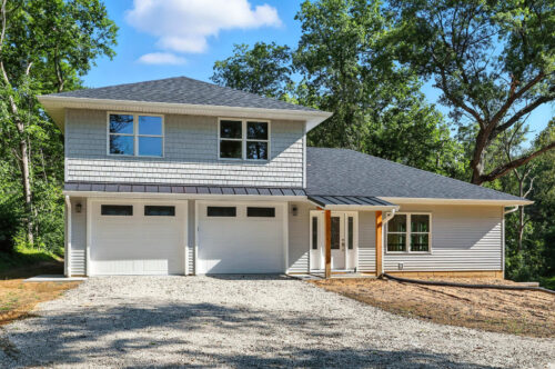3303 Valley Drive, Geneseo, IL