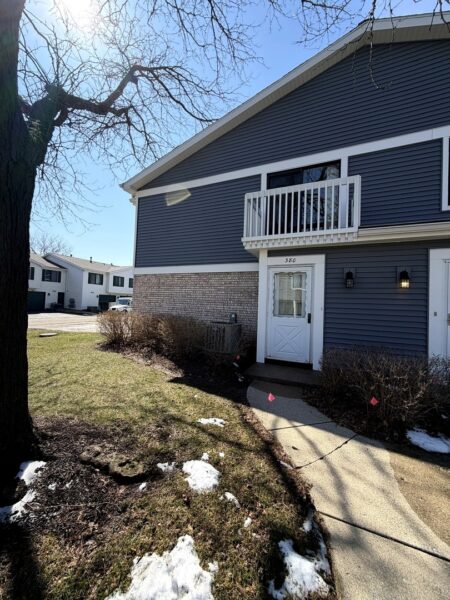 380 Pierce Court, Vernon Hills, IL