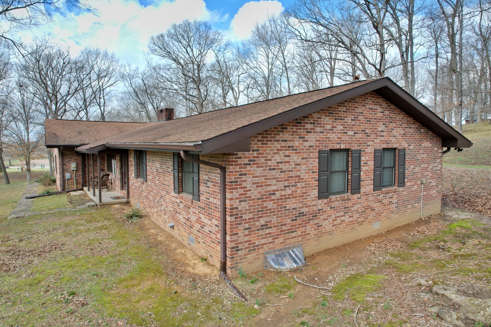 390 Hensley Hills Drive, Vienna, IL